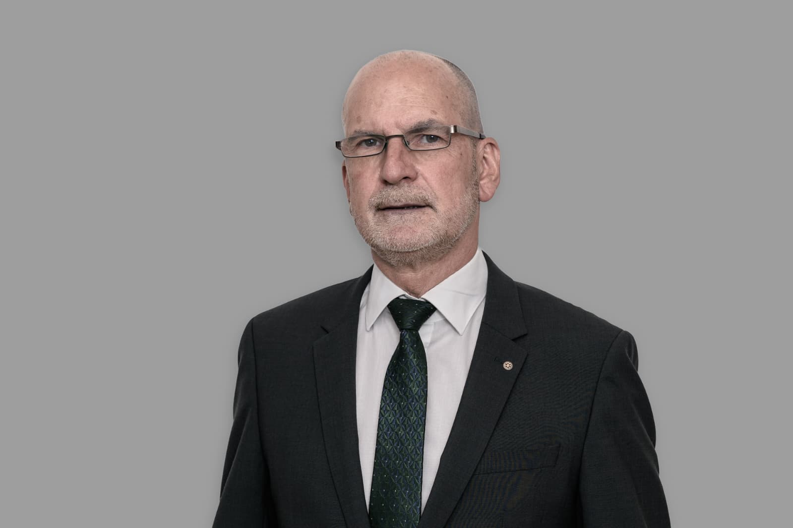 Dr. Richard Nouvertné in den Beirat der OKSTEIN Wohnraum GmbH berufen